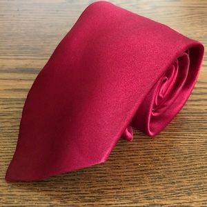 George plain red tie